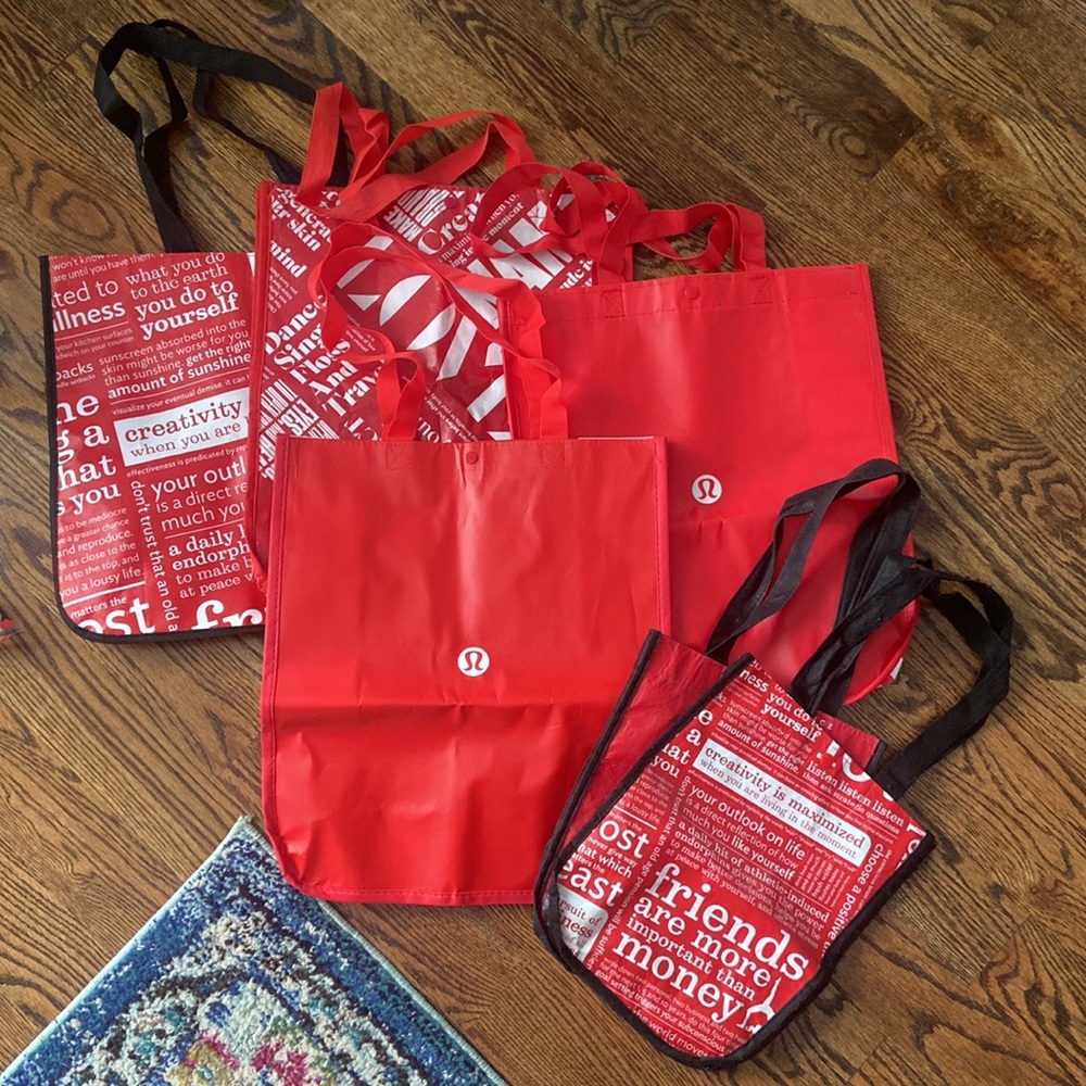 NWT 4 Lg/2sm Lululemon Reusable Totes